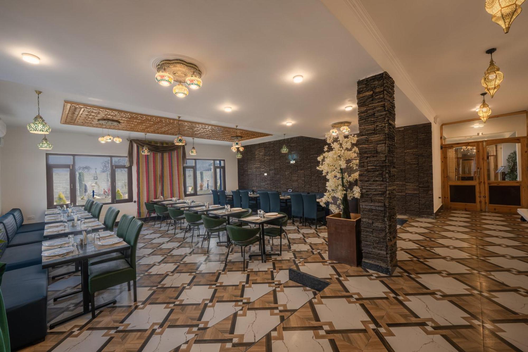 Echor Kashmir Holidays Resort Srinagar Экстерьер фото